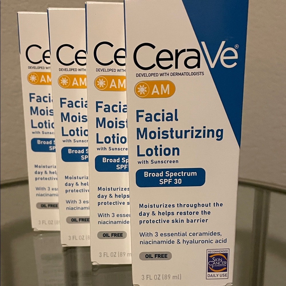 rave AM Facial Moisturizing Lotion - White and Blue
